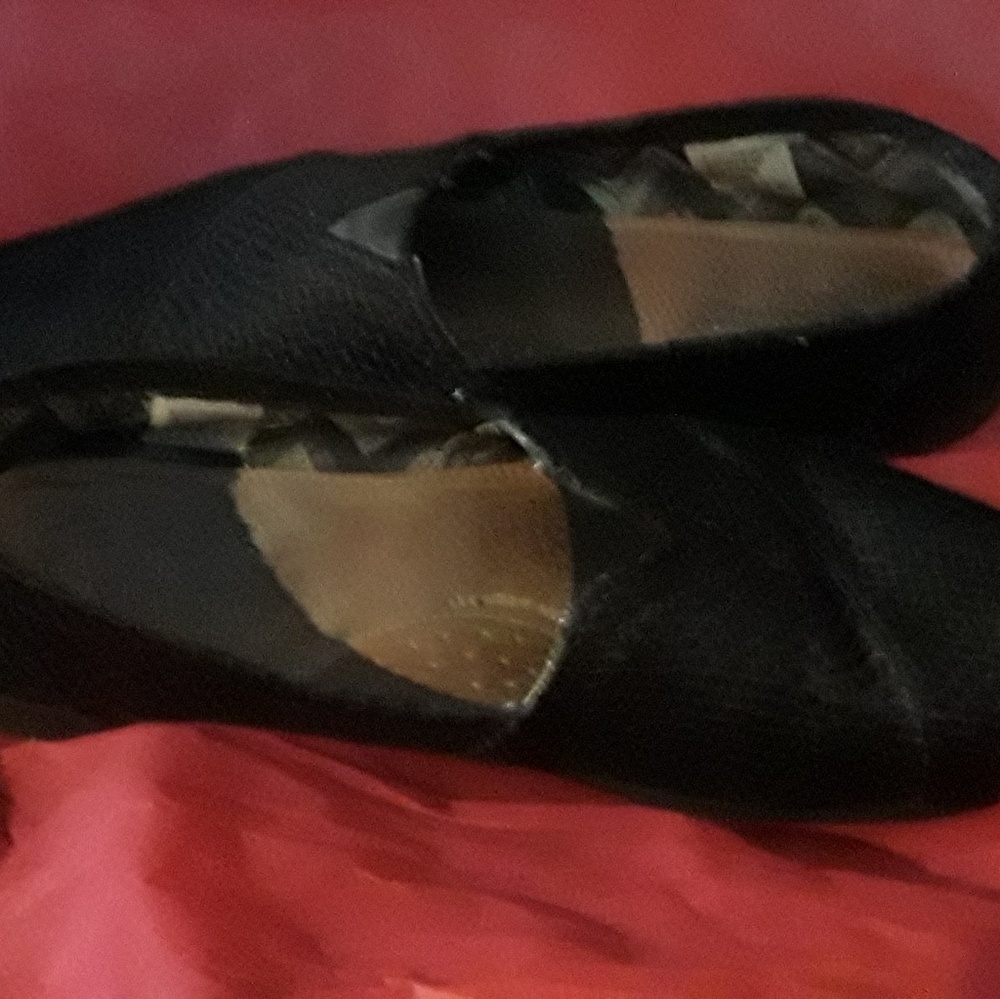 Bobs adorable black shoes